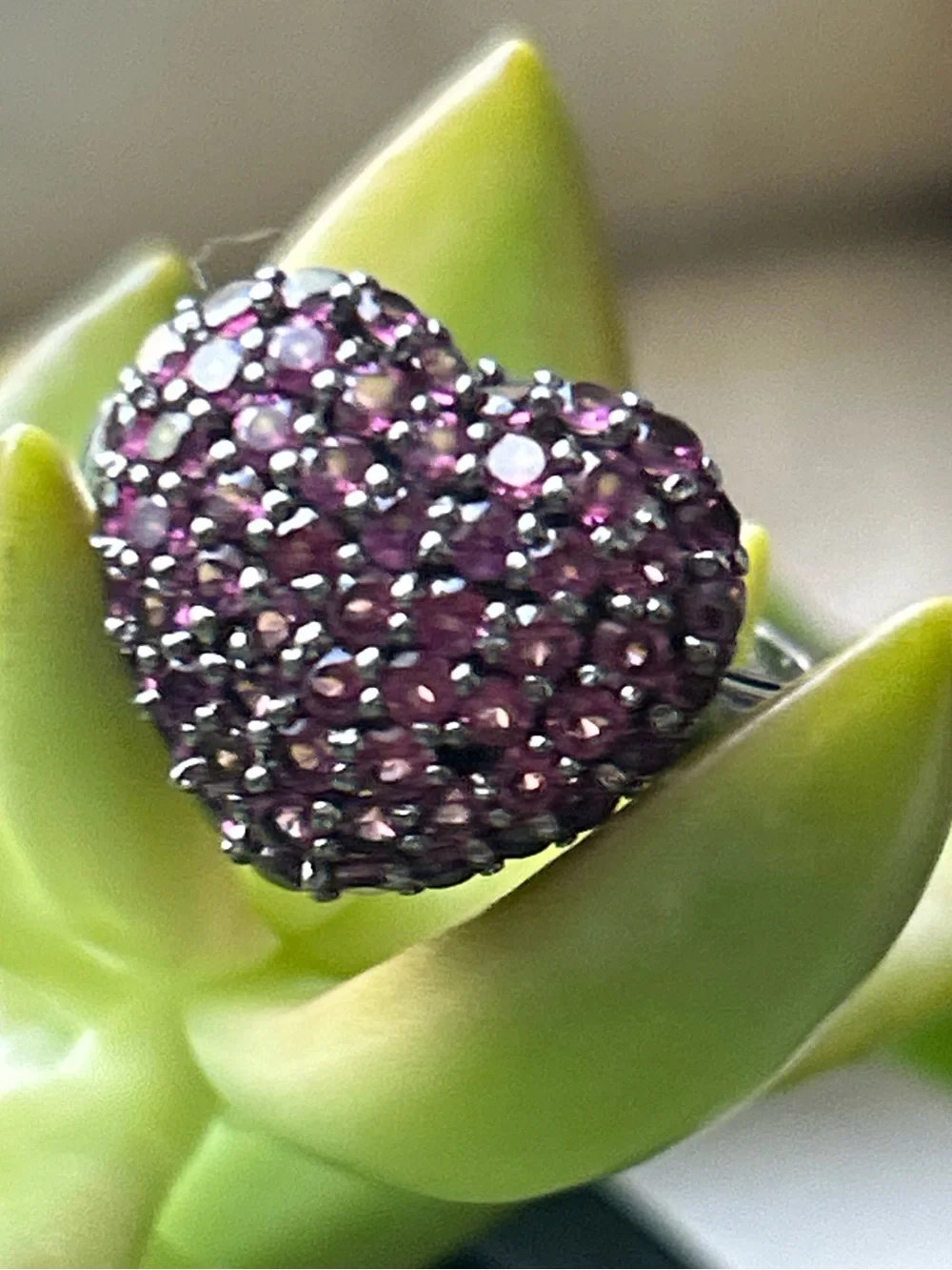 Vintage Heng Nagai black tone Sterling Silver clusters pave ruby love Heart ring